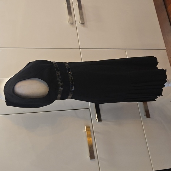 Tracy Reese NY Sleeveless V-Neck Patent Leather Pleated Midi Dress Black Size 4 - Picture 5 of 14